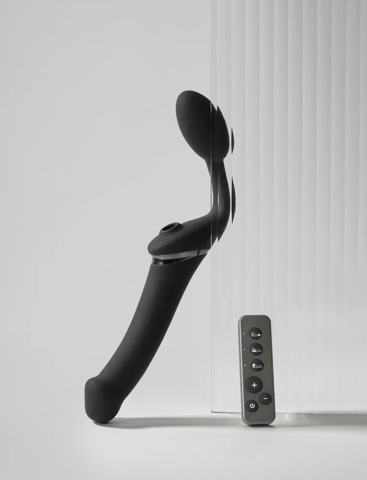 Strap-on Multi Orgasm Télécommandé 3 moteurs - Gode à moteur - Image 17